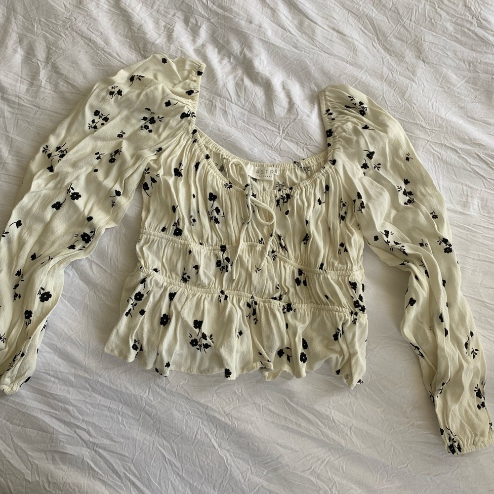 ASTR long sleeve top